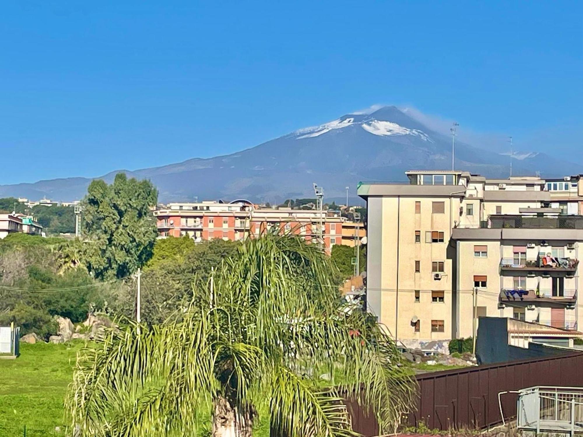 Etna's Mansarda Con Vista